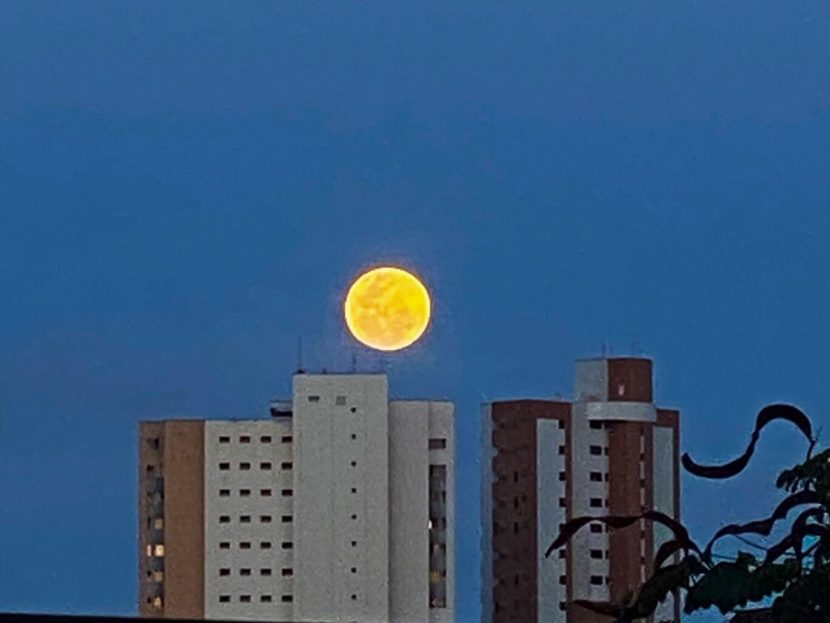 Full Moon over Fortaleza pic was taken from Refúgio Hostel Fortaleza & Pousada.